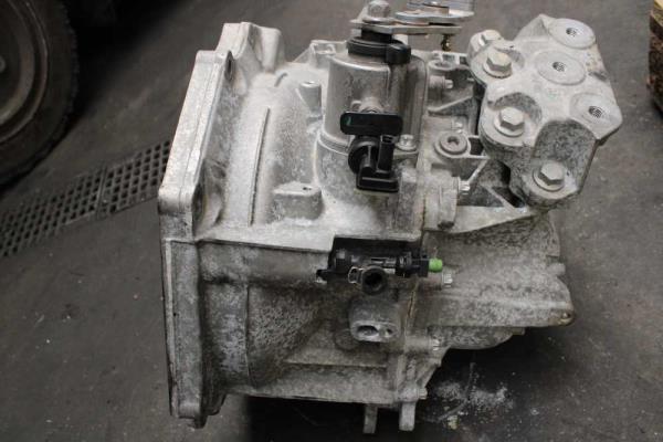 BOITE DE VITESSE MANUEL OPEL ASTRA K 1.6CDTI 2016 CODE MZ4 ( 6VITESSES ) - Vue 2